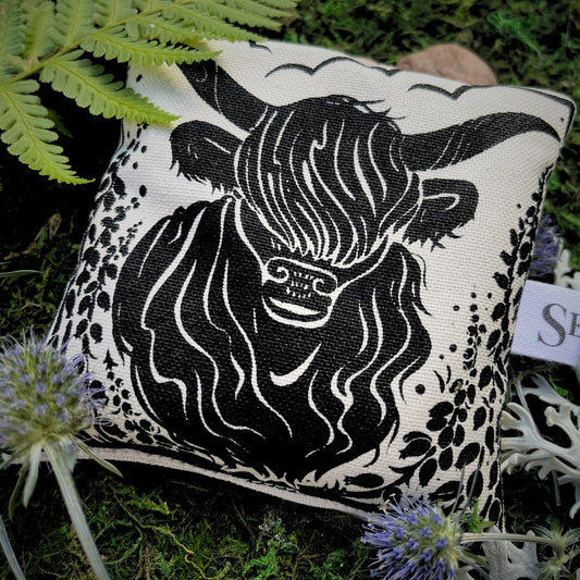 Highland Cow - Coorie Pocket Warmer